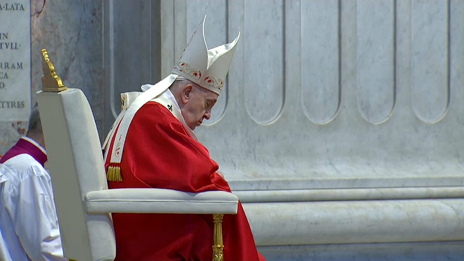La misa del Domingo de Ramos sin fieles 