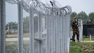 Hungary Migrants