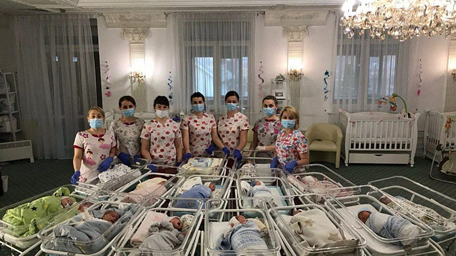 ¿Qué pasa con los bebés de gestación subrogada durante el cierre de fronteras por el coronavirus?