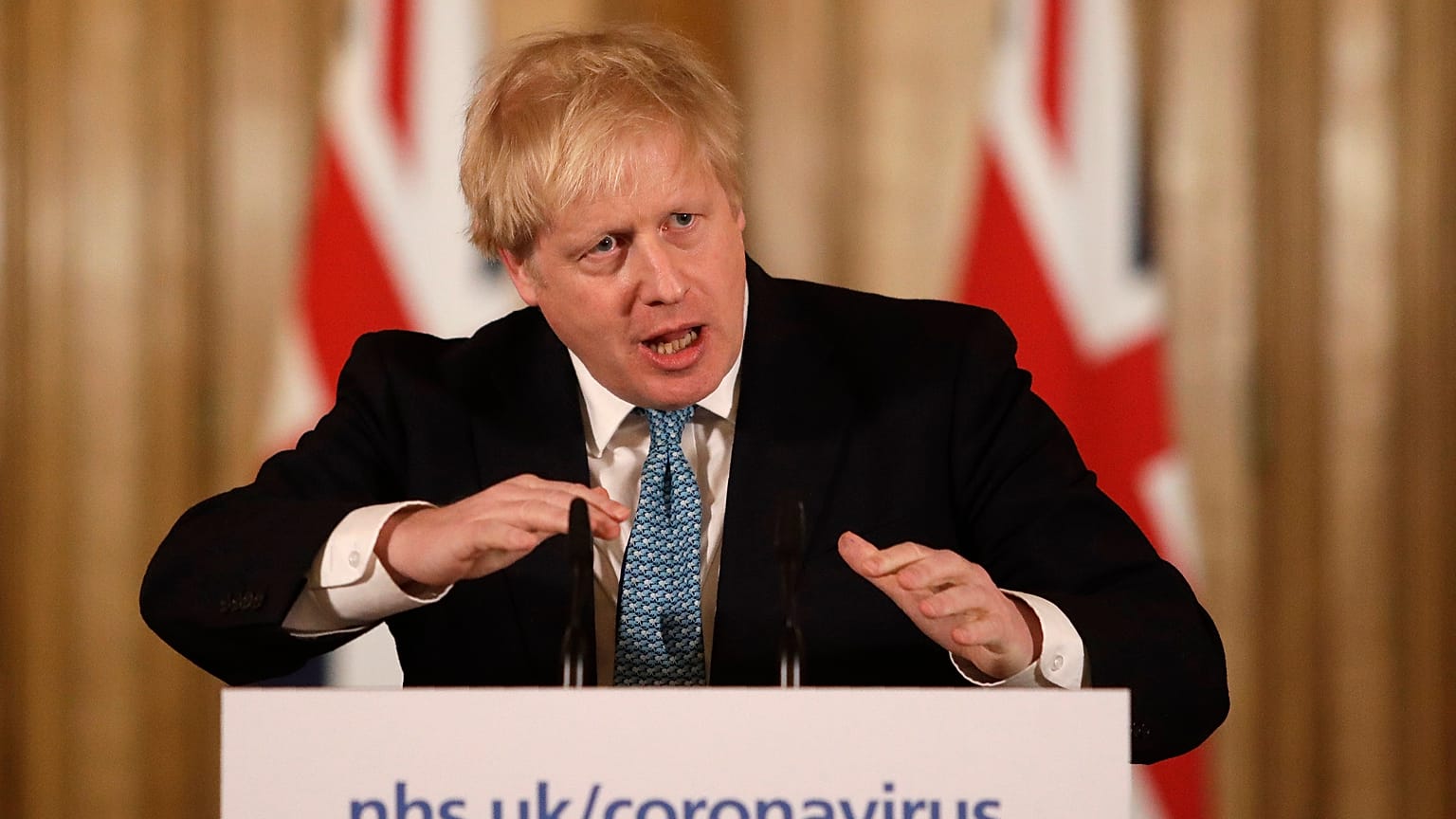 Boris Johnson en la UCI por el COVID-19