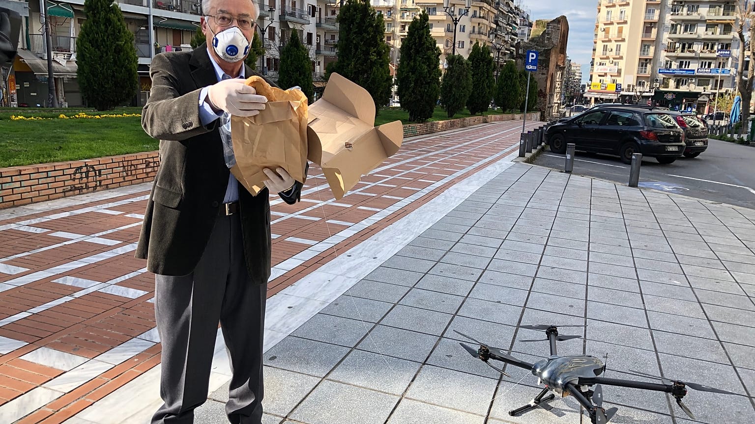 Παράδοση τροφίμων και φαρμάκων με drone στη Θεσσαλονίκη!