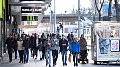 İsveç'in başkenti Stockholm'da salgına rağmen insanlar normal hayatlarına devam ediyor, 4 Nisan 2020