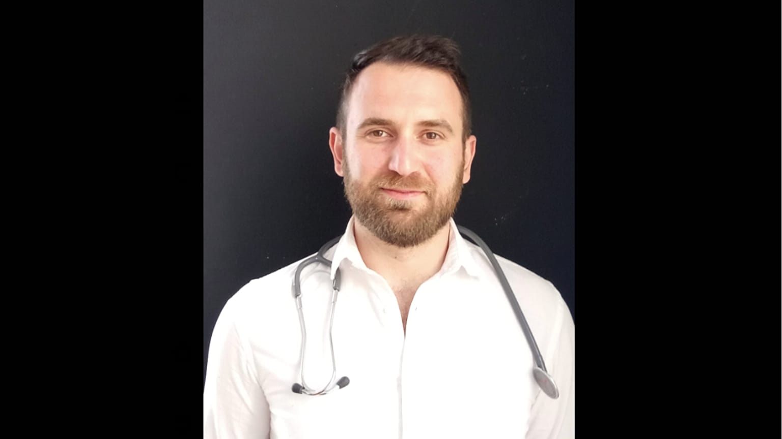 Türk doktor Oğuz Öksüz