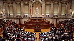 Πορτογαλία: Το κοινοβούλιο είπε «ναι» στην ευθανασία