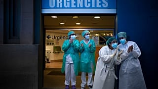 Leve repunte en el número de muertes por coronavirus en España hasta los 757 fallecidos