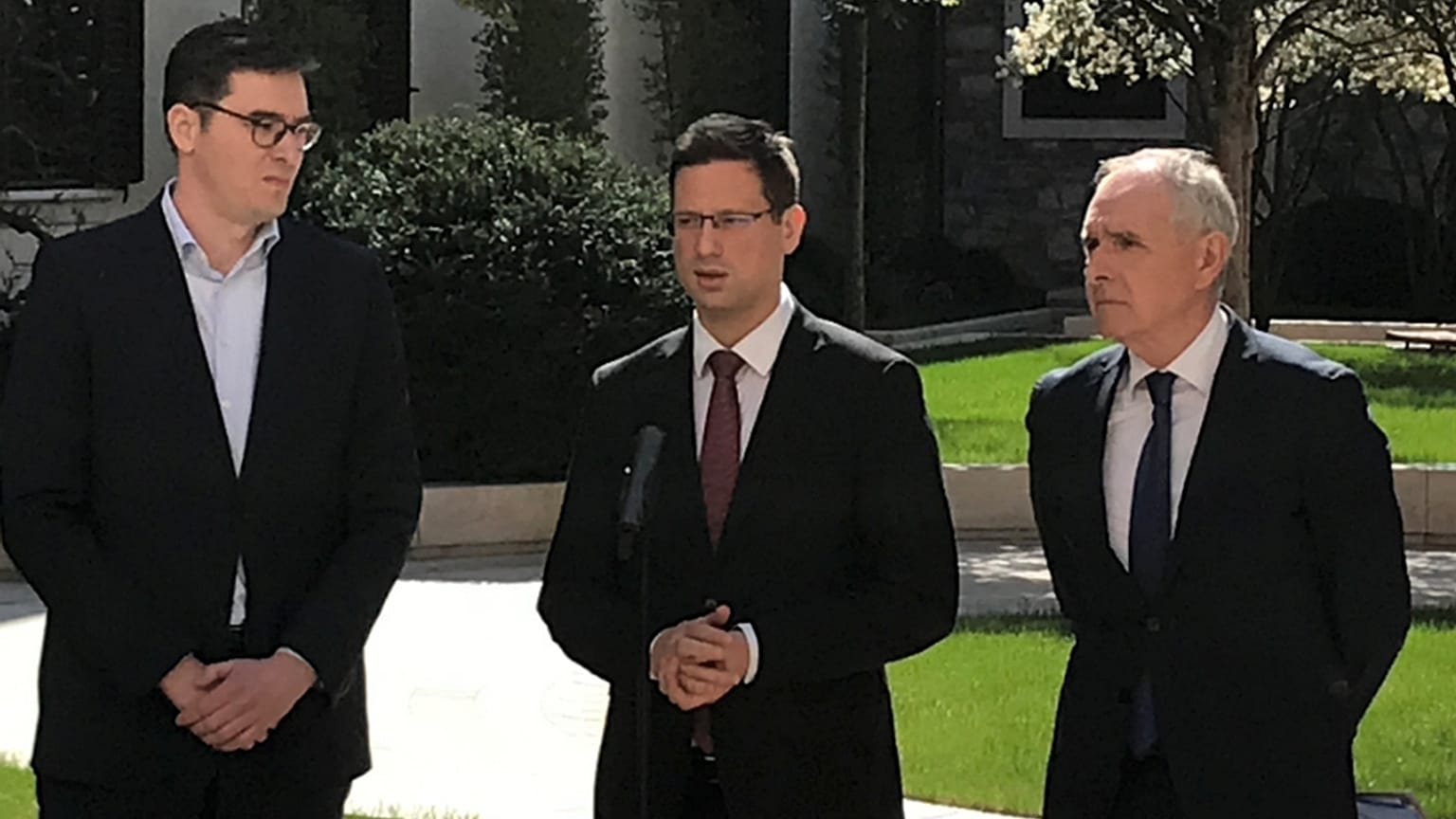 Gulyás: a mostani helyzet nem hetekig, hanem hónapokig tarthat még