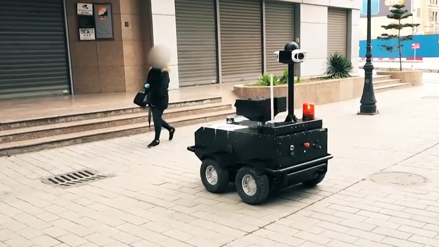 Tunus'ta Covid-19: Sokağa çıkma yasağına uzaktan kumandalı araçlarla teftiş