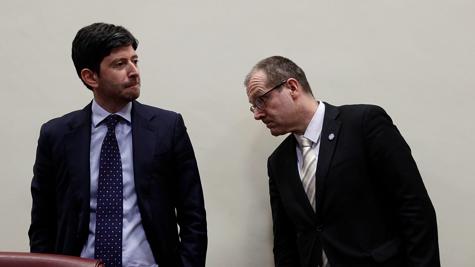 OMS: "não é momento para aliviar medidas" na Europa