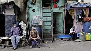هشدار آکسفام: کرونا ۵۰۰ میلیون نفر را فقیر می‌کند