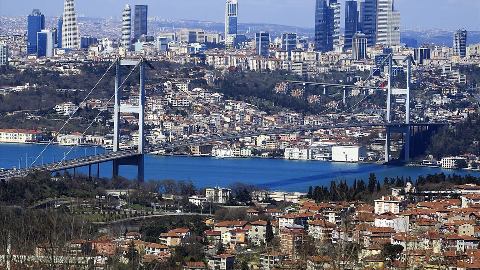İstanbul'da iki yaka arasındaki araç geçişi yüzde 52 azaldı 