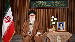 واکنش‌ها و حاشیه‌ها درباره تصحیح یک اشتباه از سوی علی خامنه‌ای