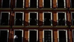 "Bleib daheim, Idiot!": Wenn Nachbarn sich gegenseitig überwachen und verpetzen