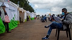 DSÖ: Afrika'da bazı ülkelerde koronavirüs salgını önümüzdeki haftalarda zirve yapabilir