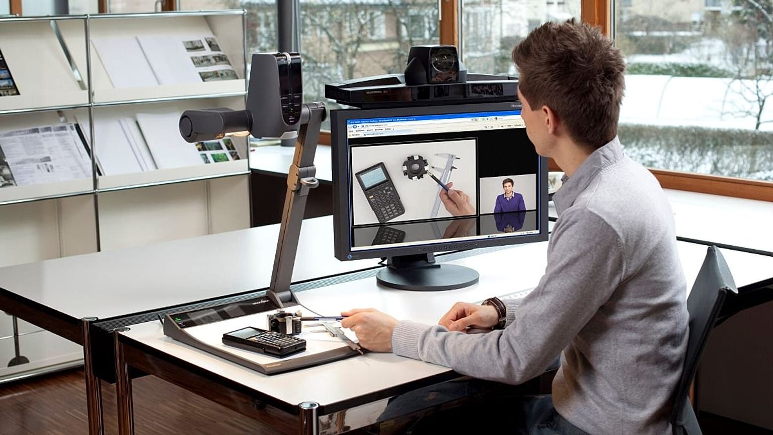 برنامه زوم چیست و چگونه کار می‌کند؟