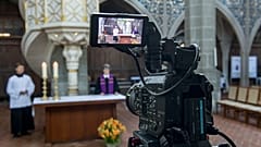 من قتل القطط إلى قداديس رقمية...هكذا واجهت الكنيسة الأوبئة على مر القرون