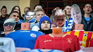 Belarus'ta futbol tribünlerine cansız mankenler kondu