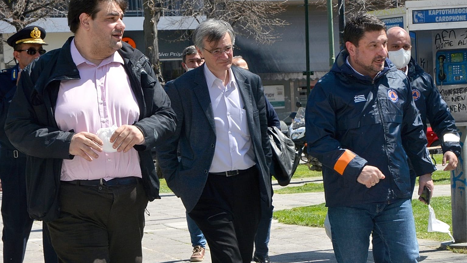 ΛΑΡΙΣΑ ΝΕΑ ΣΜΥΡΝΗ ΚΡΟΥΣΜΑΤΑ ΚΟΡΟΝΟΪΟΥ