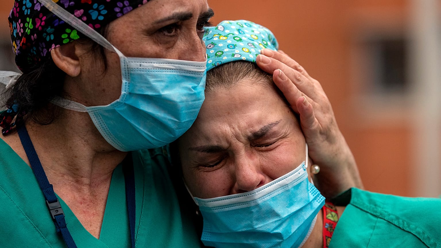 Covid-19 já fez mais de 100.000 mortos em todo o mundo