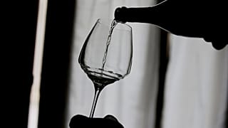 Una botella de vino