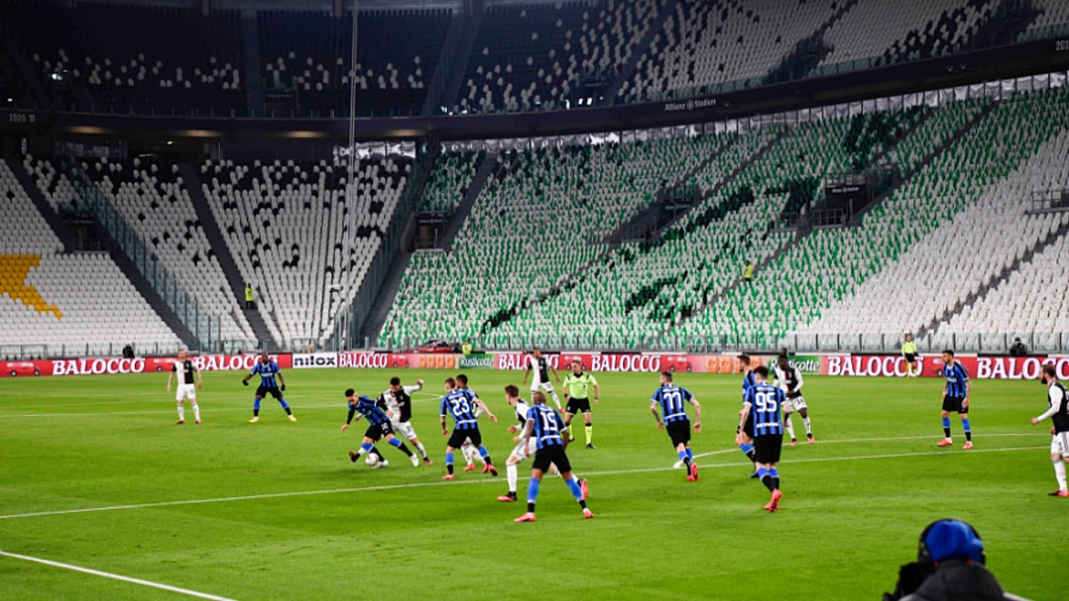 دوري الدرجة الاولى الايطالي لكرة القدم مباراة بين انتر ميلان ويوفنتوس في تورينو بإيطاليا  08/03/2020