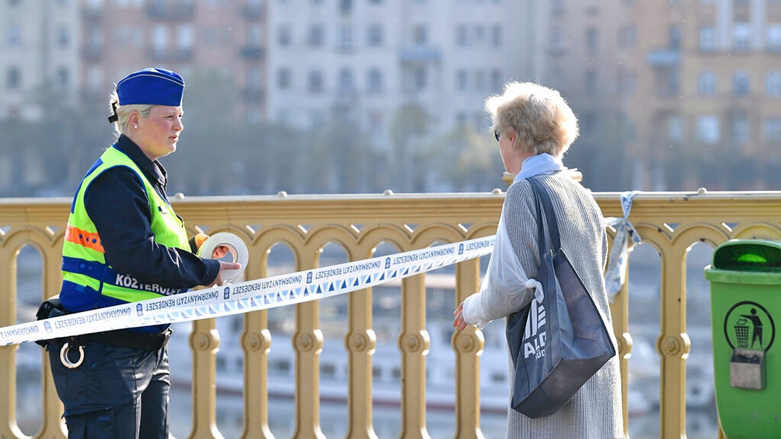 Az időseket fokozottan kérik, hogy kerüljék a személyes találkozásokat