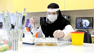 Covid-19, Iran: timida ripresa per pochi (e in provincia)