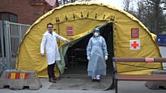 Patienten statt Passagiere: Schwedens Flugbegleiter schulen um