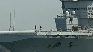 Arrivés à Toulon, les marins du Charles de Gaulle placés en quarantaine