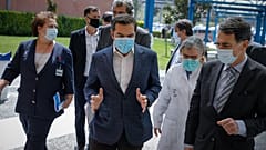 Επίσκεψη Τσίπρα στο Αττικό Νοσοκομείο
