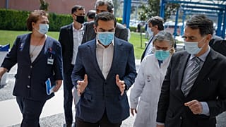 Επίσκεψη Τσίπρα στο Αττικό Νοσοκομείο