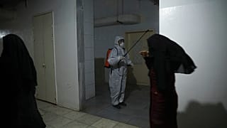 İdlib'den kaçan Suriyeliler şehre geri dönüyor