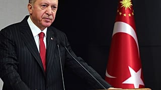 Ερντογάν: Η διπλωματία της «μάσκας»
