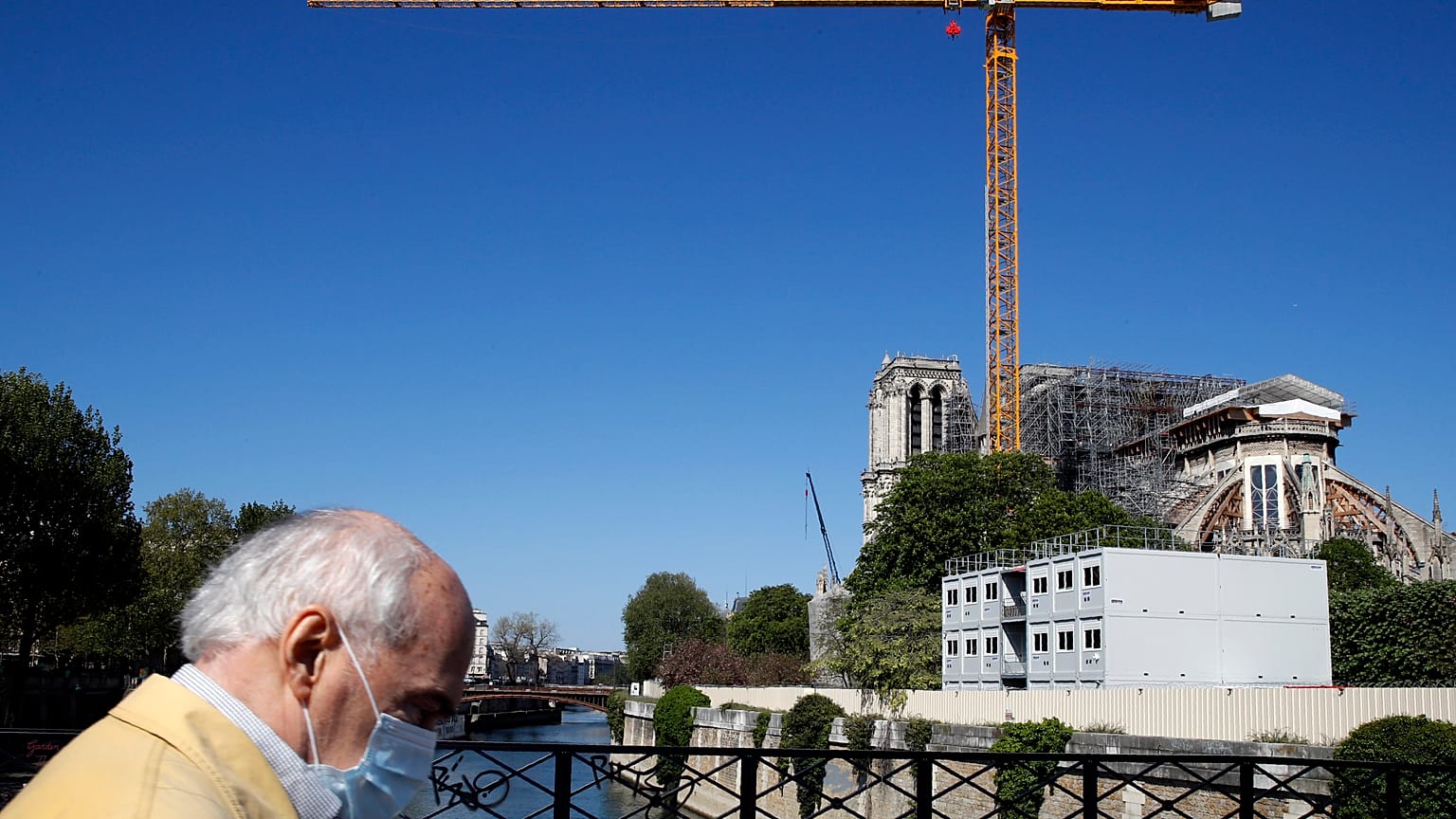 Virus Outbreak France Notre Dame