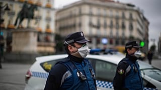 Madrid polisinden pazar günü yapılan açıklamada, 19 ve 20 Şubat günlerinde toplam 227 yasadışı toplantı dağıtıldığı duyuruldu.