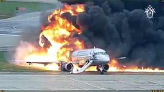 Dramatic video of deadly Sheremetyevo plane fire