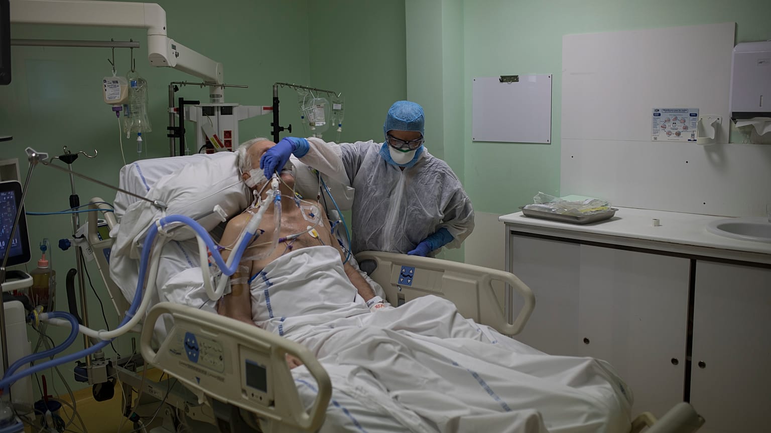 Virus Outbreak France