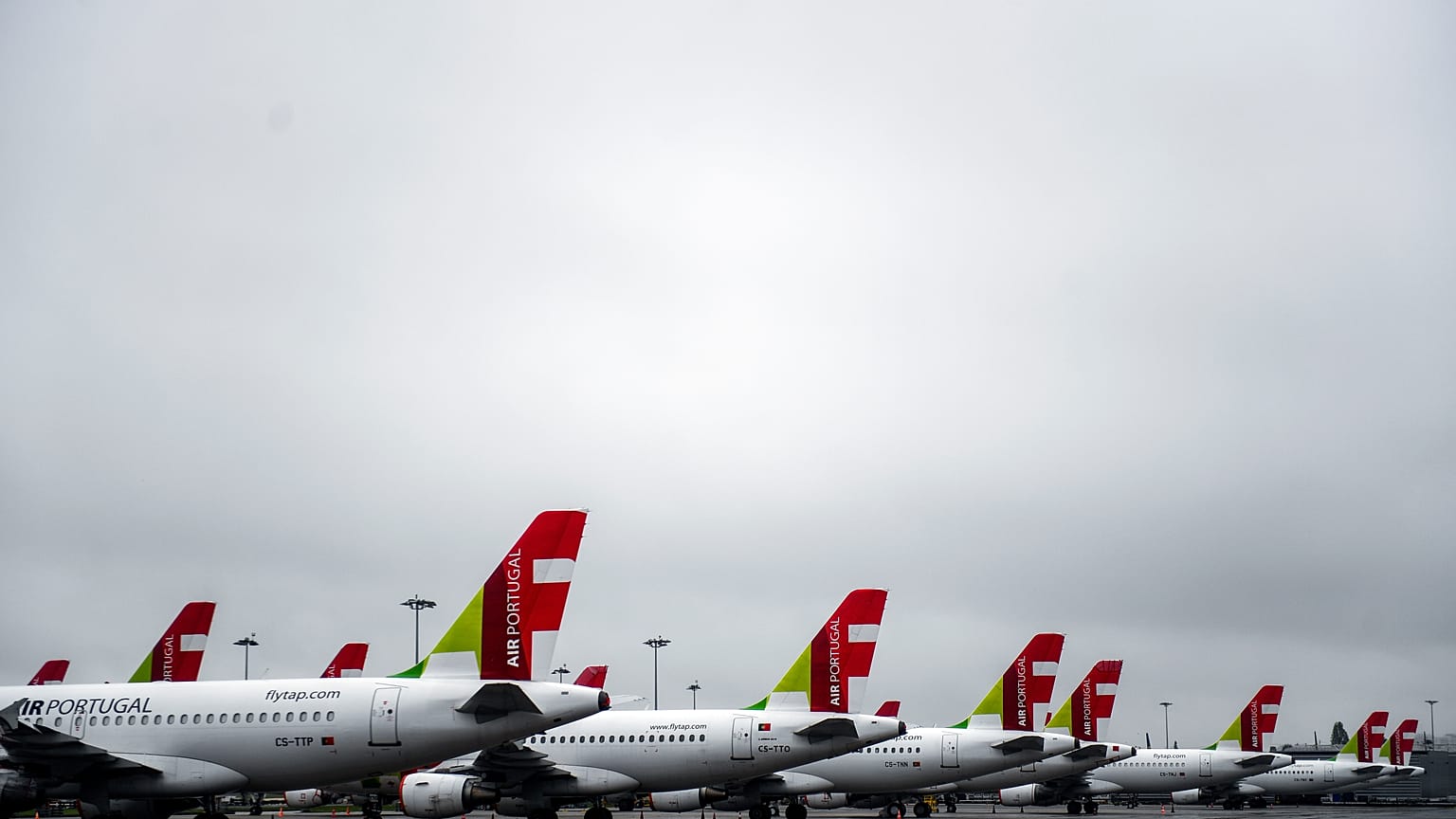 Aviões da TAP no aeroporto Humberto Delgado, em Lisboa