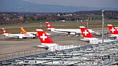 Flugzeuge der Swiss am Boden