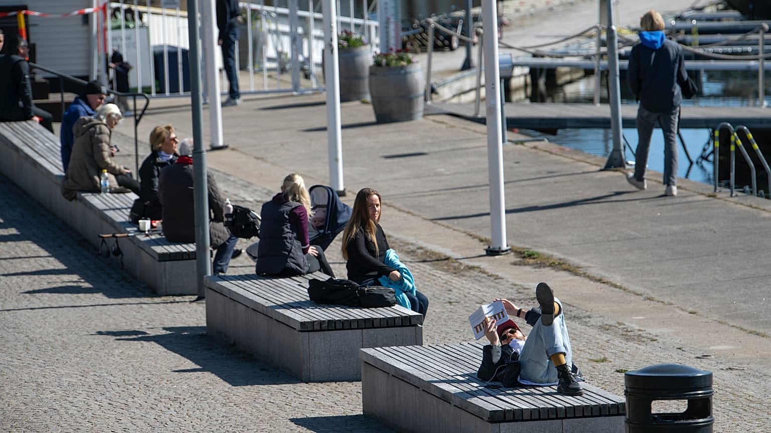 Napfürdőzők Stockholmban