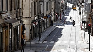 Warum hat Portugal viel weniger Covid-Fälle als Nachbar Spanien?