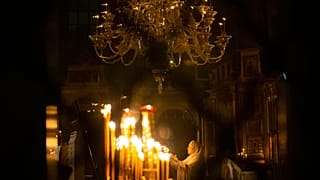 Misas sin fieles en la Pascua ortodoxa debido al COVID-19