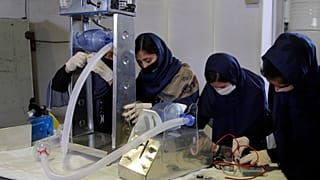 Женщины борются с пандемией