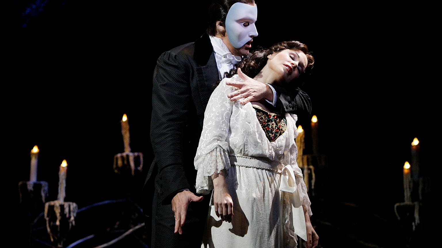 Anthony Warlow, Ana Marina