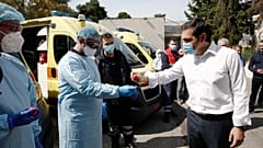 Επίσκεψη Αλέξη Τσίπρα στο ΕΚΑΒ: Είμαστε ευγνώμονες