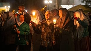 Несмотря на COVID-19, в некоторых российских городах прошли пасхальные службы