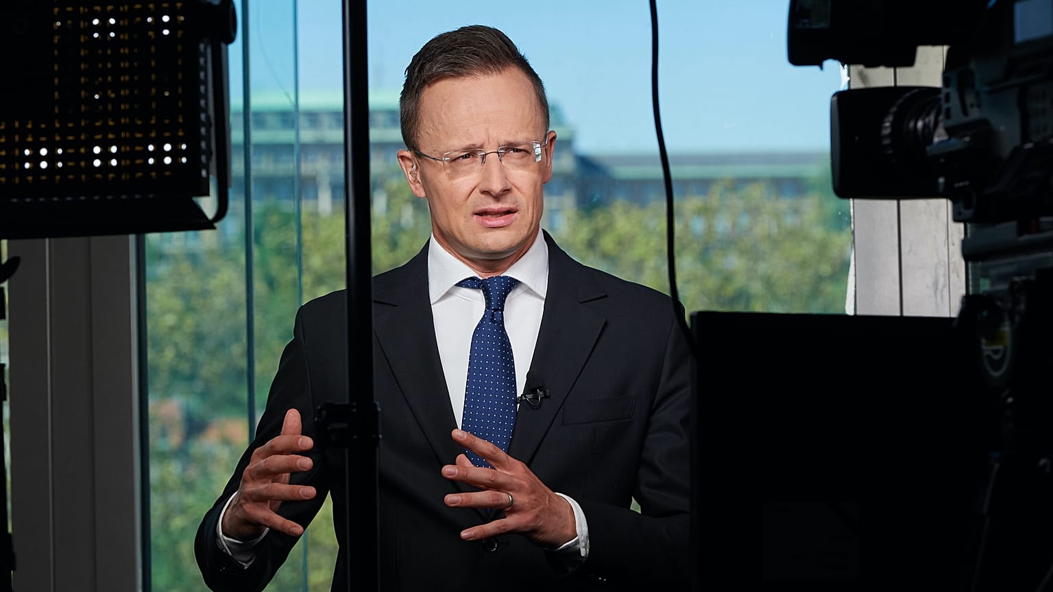 Szijjártó Péter, magyar külügyminiszter az Euronewsnak nyilatkozik Budapestről