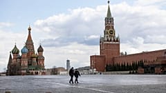 Russie : la double peine des seniors isolés