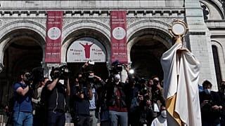 Virus Outbreak France