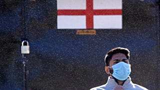 Ηνωμένο Βασίλειο: «Σιωπηλά» λόγω πανδημίας τα γενέθλια της Βασίλισσας - Πάνω από 17.300 οι νεκροί