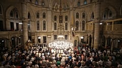 Eyüp Sultan camiinde 2019 yılında kılınan bir teravih namazı/Arşiv Foto